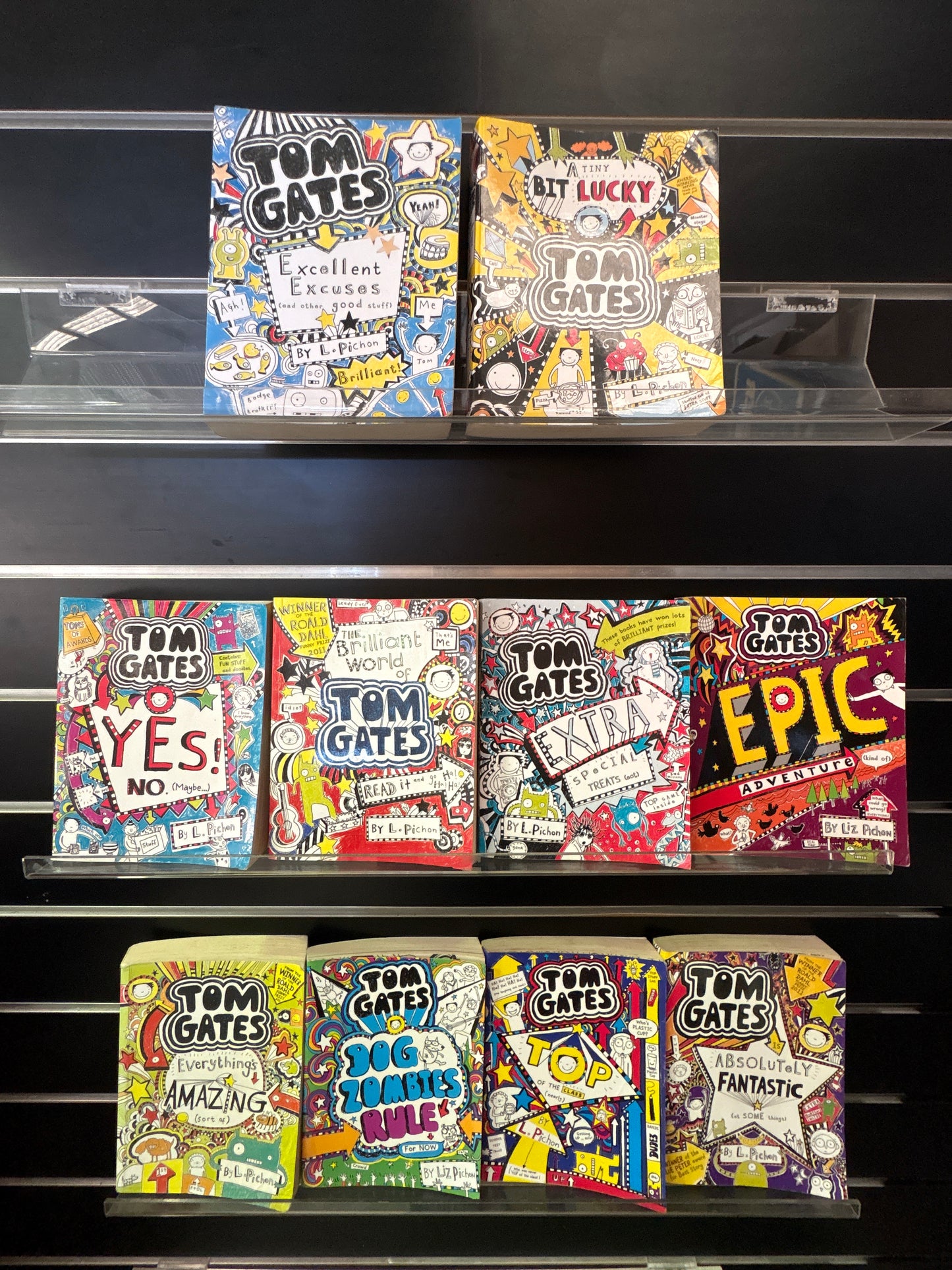 GATES, Tom - Bundle of 10 - Assorted Titles (Min. fair condition)