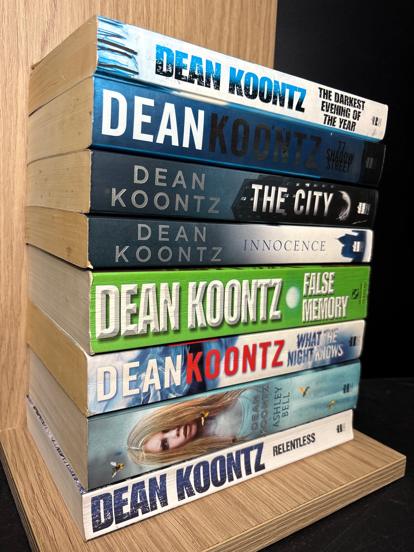 KOONTZ, Dean Assorted Standalone Titles Bundle of 8 (Min. fair condition)