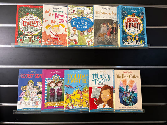 BLYTON, Enid - Bundle of 10 - Assorted Classic Collection Titles (Min. Fair condition)