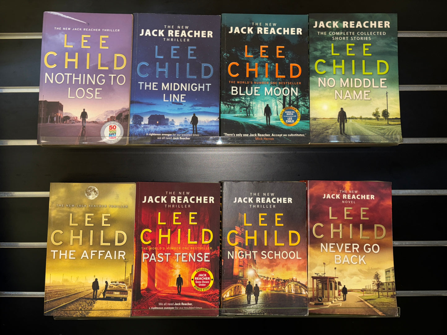CHILD, Lee - Bundle of 8 - Standalone Titles in Jack Reacher Series (Min. fair condition)