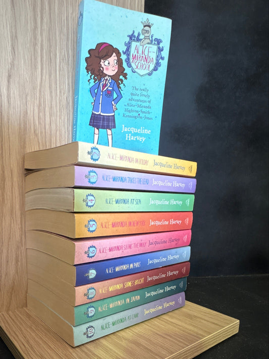 HARVEY, Jacqueline 'Alice-Miranda' Series - Bundle of 10 Titles: #1 - 10 (Min. good condition)
