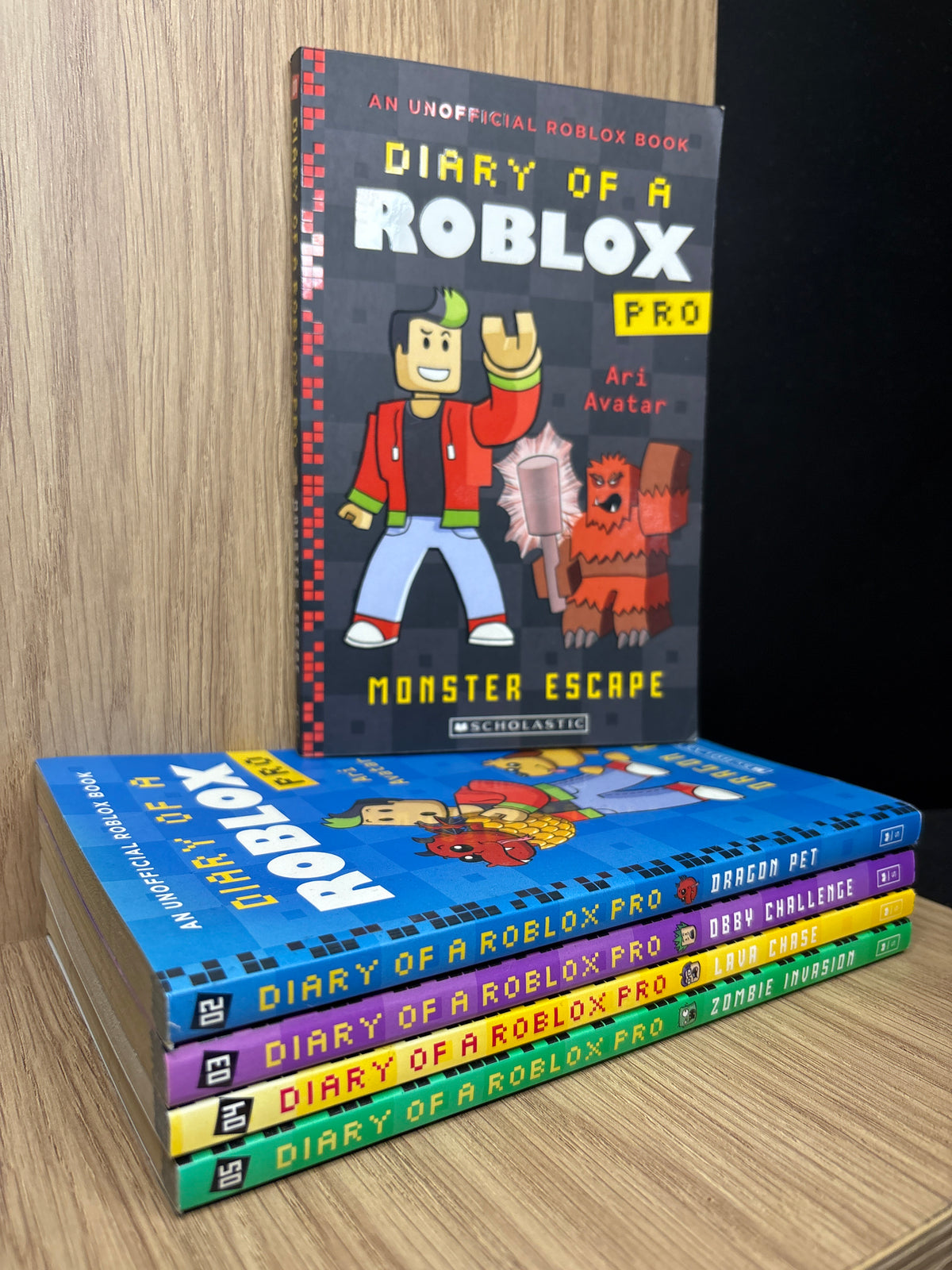 ARI AVATAR'S 'Diary of a Roblox Pro' Titles #1-5 Bundle of 5 (Min. good condition)
