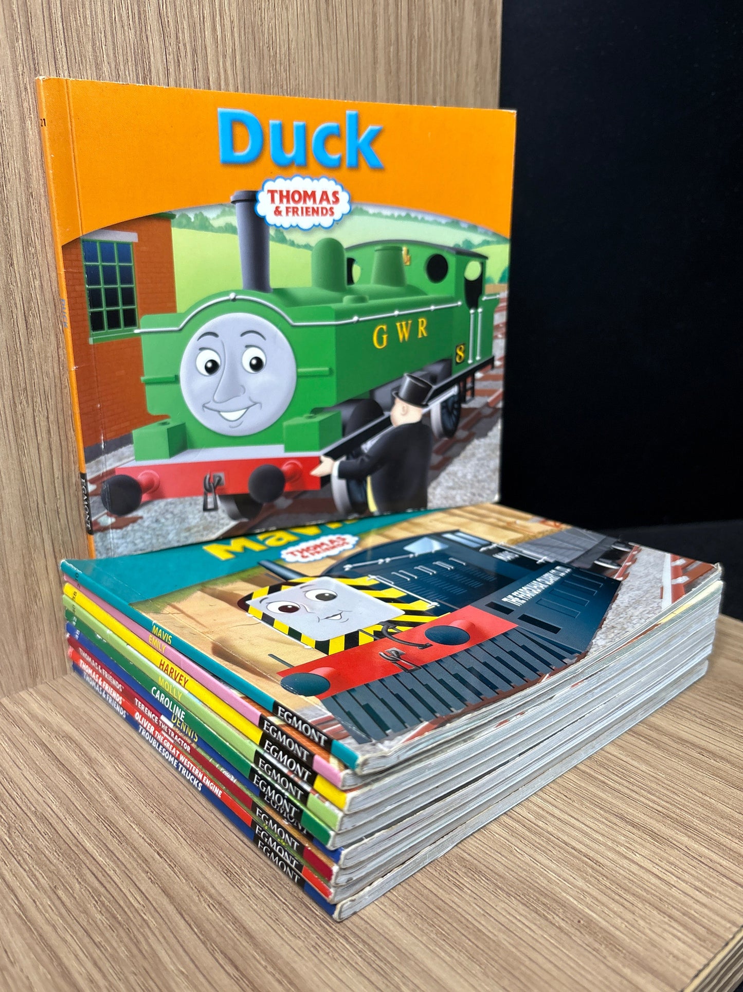 THOMAS & FRIENDS - Bundle of 10 Titles (Min. fair condition)