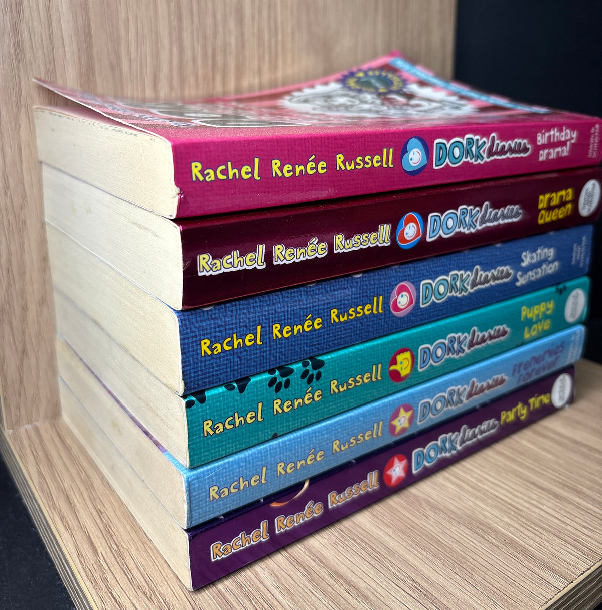 RUSSELL, Rachel Renée 'Dork Diary' Series - Bundle of 6 - Assorted Titles (Min. good condition)