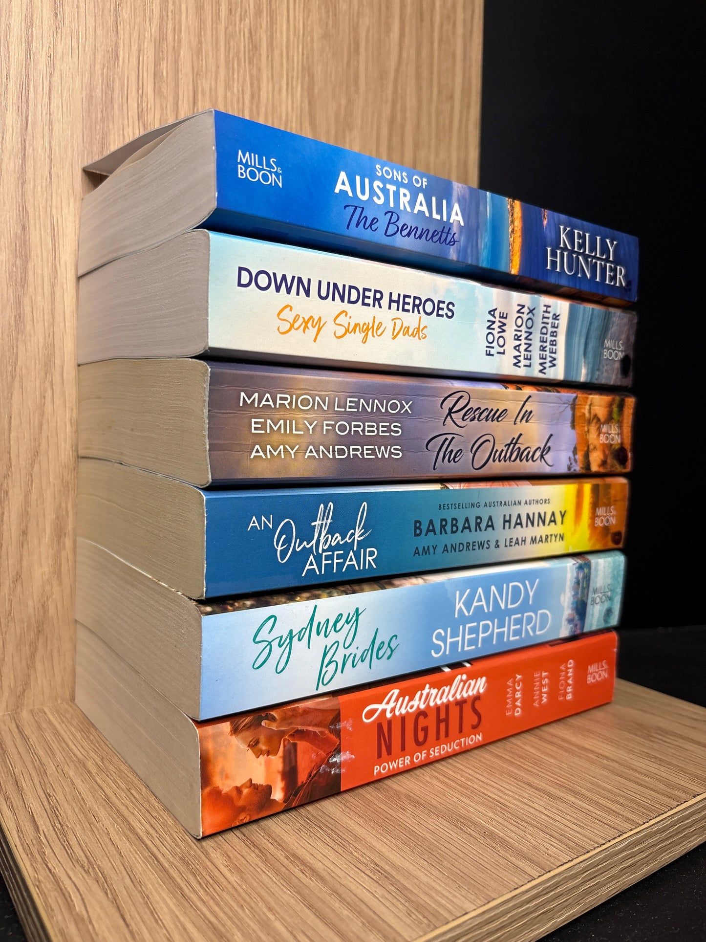 MILLS + BOON Best Selling Australian Authors 3-in-1 Bundle of 6 (min. good condition)