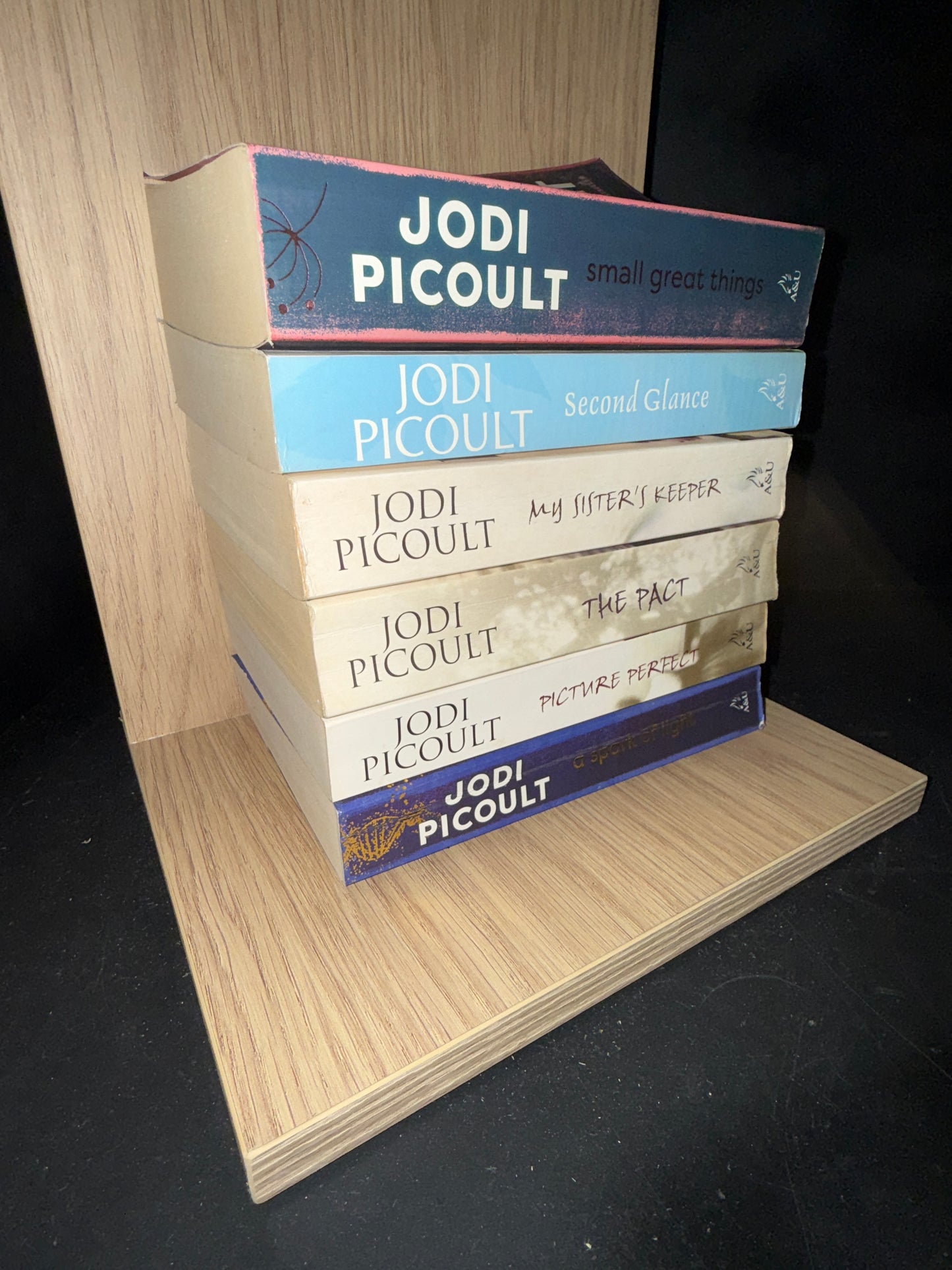 PICOULT Jodi - Bundle of 6 Assorted Standalone Titles (min. fair condition)