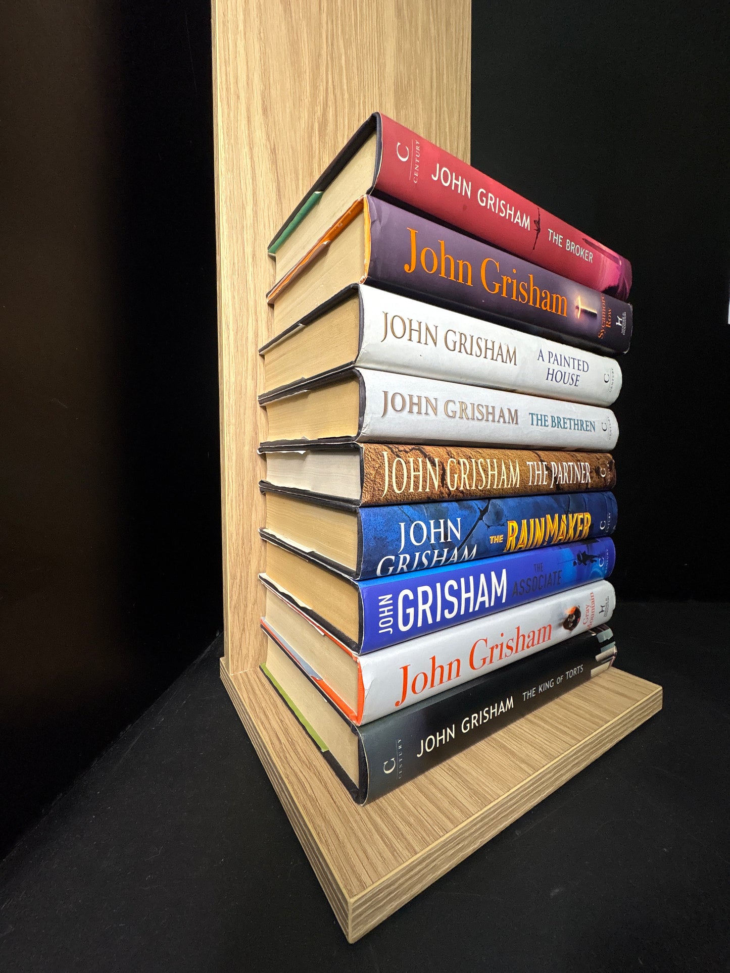 GRISHAM, John Bundle of 9 Standalone titles (Min. fair condition)