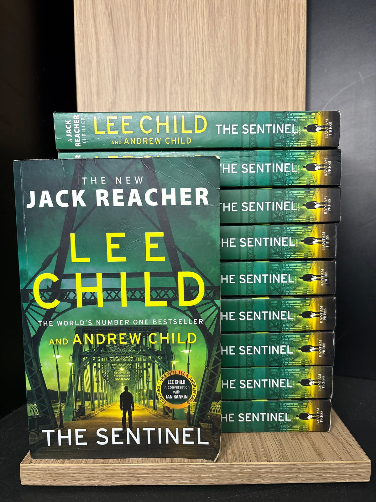 Book Club 10 Pack: CHILD, Lee 'The Sentinel' Large Paperback Editions (Min Condition: Fine)