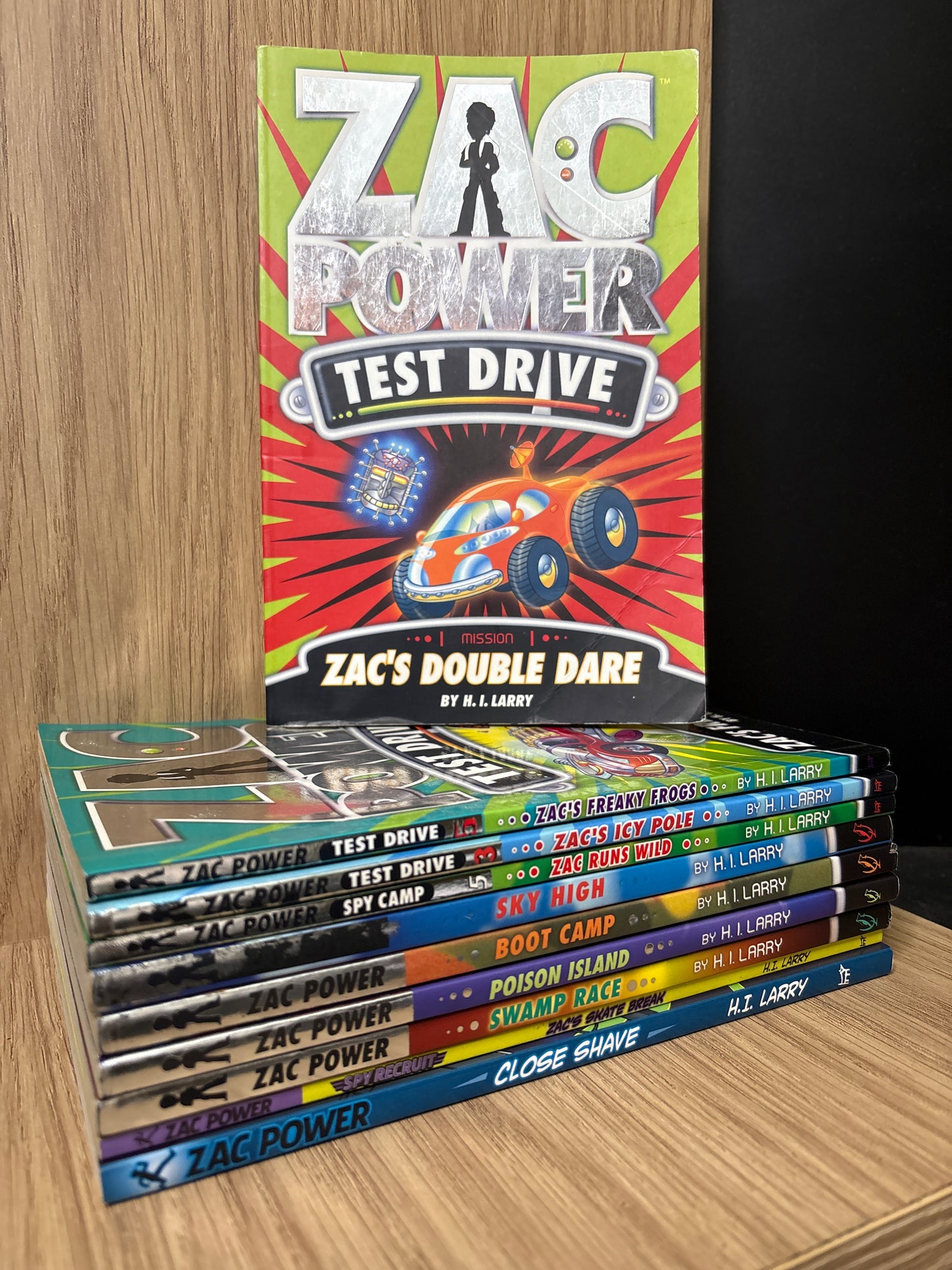 LARRY, H. I 'Zac Power' Series Assorted Titles Bundle of 10 (Min. fair condition)