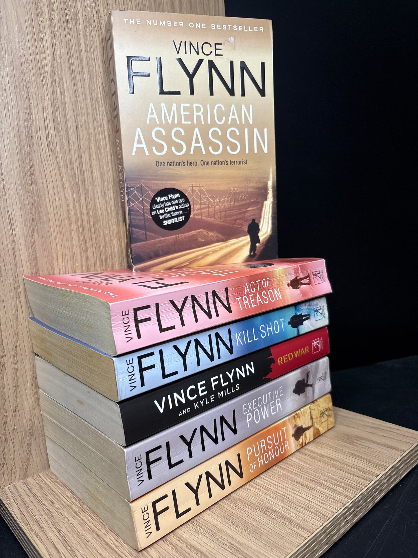 FLYNN, Vince 'Mitch Rapp' Series Assorted Titles Bundle of 6 (Min. fair condition)