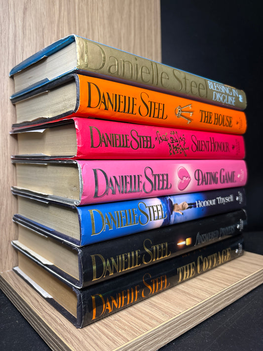 STEEL, Danielle Assorted Standalone Titles Bundle of 7 (Min. fair condition)