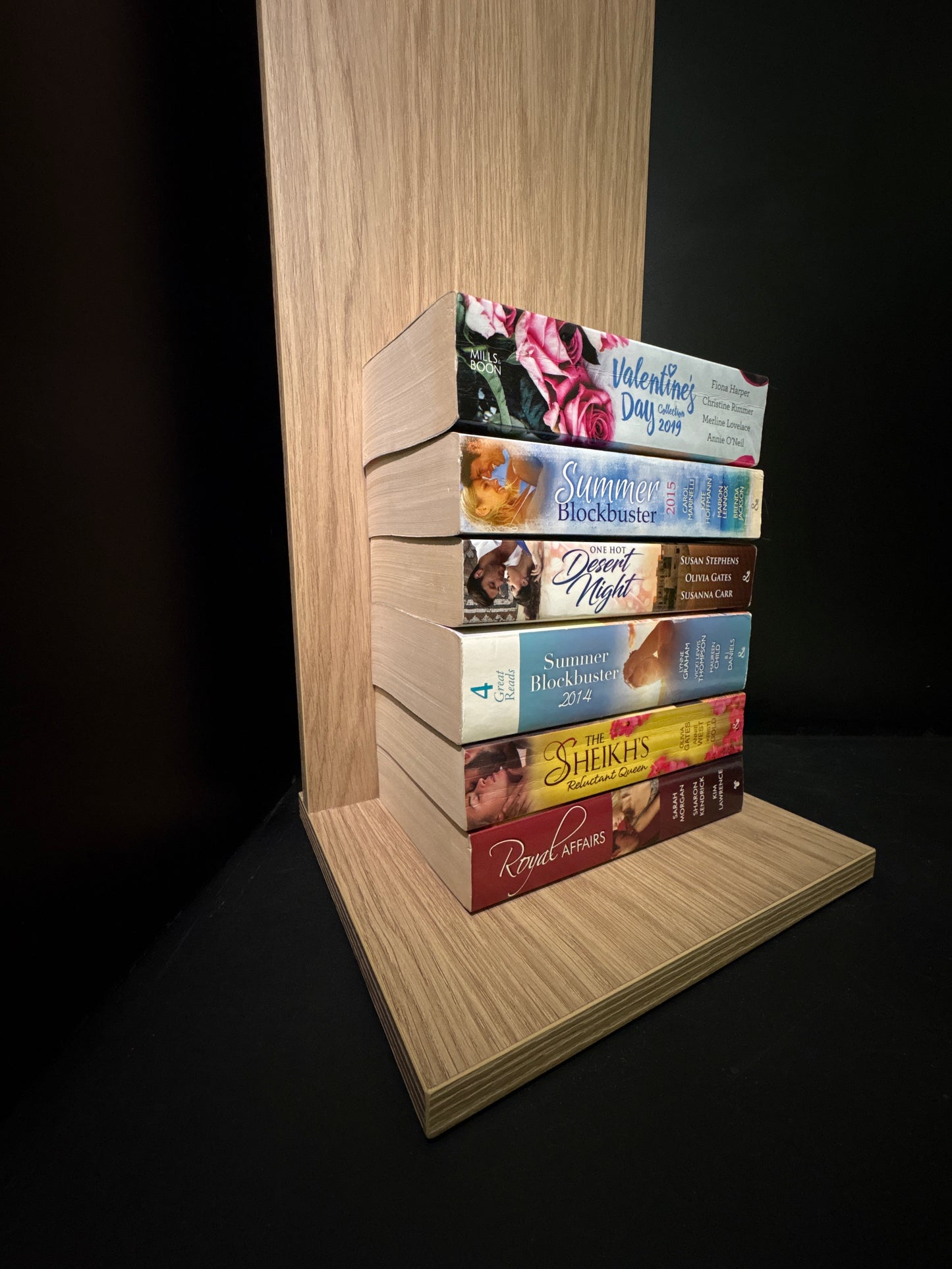 ROMANTIC FICTION - Bundle of 6 - 2-4 Titles per book (Min. good condition)
