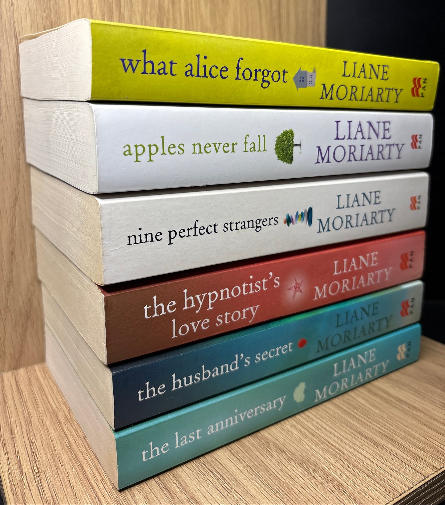 MORIARTY, Liane Assorted Standalone Titles Bundle of 8 (Min. good condition)