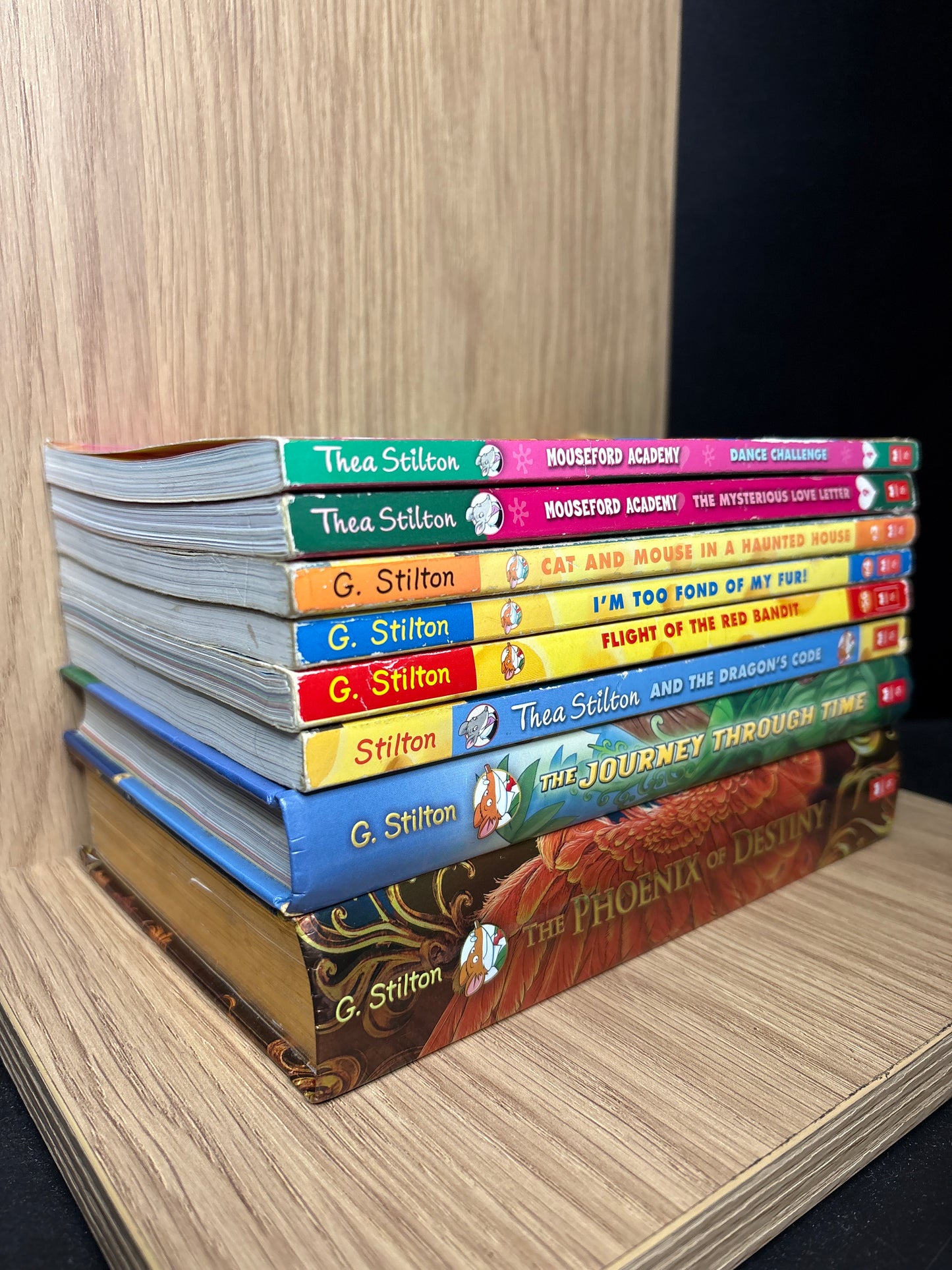 GERONIMO + THEA STILTON Assorted Titles Bundle of 8 (Min. fair condition)