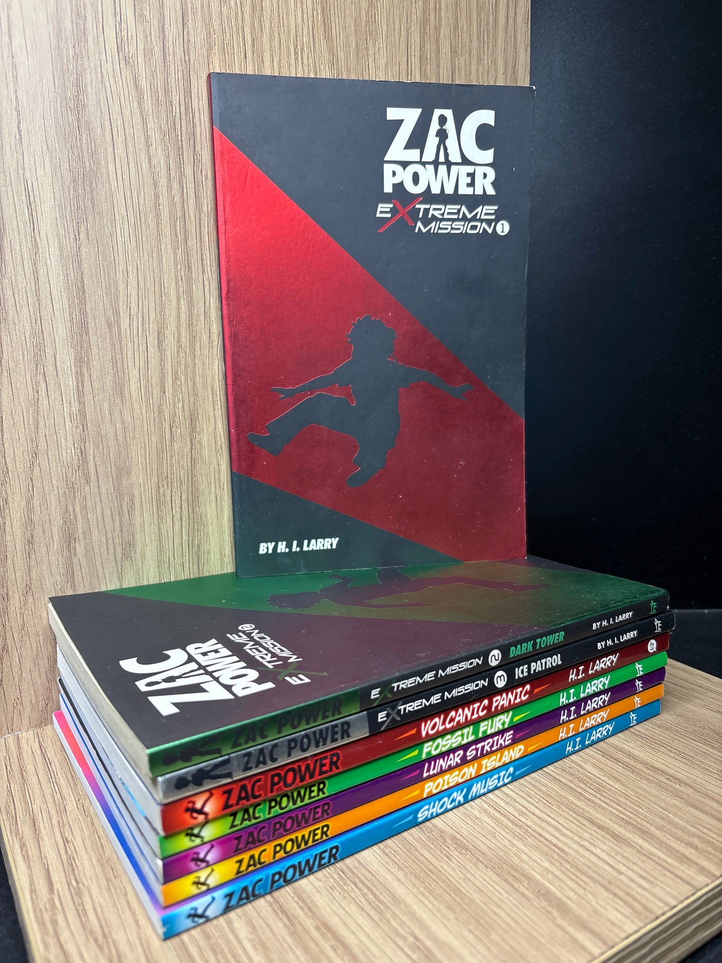 LARRY, H. I - 'Zac Power' Series Assorted Titles Bundle of 8 (Min. fair condition)