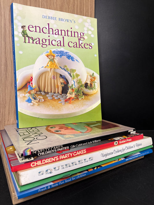 KIDS COOKBOOKS Assorted Cakes and Party Titles Bundle of 7 (Min. Fair condition)