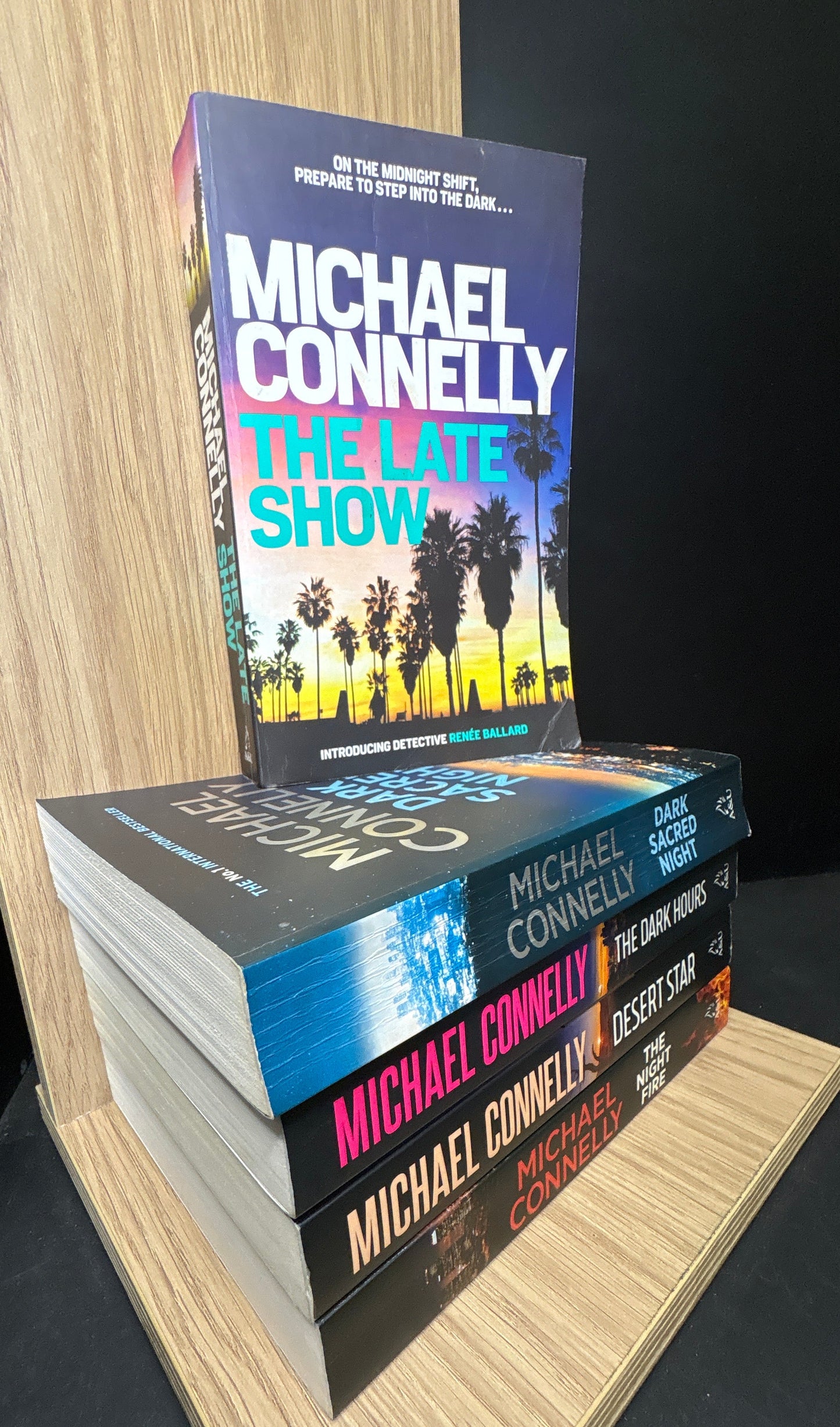 CONNELLY, Michael: 'Ballard & Bosch' Series Bundle of 5 (Min. fair condition)