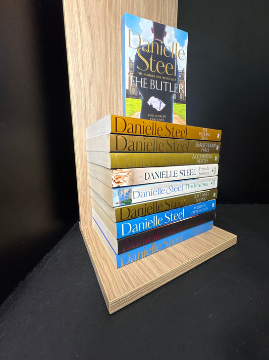 STEELE, Danielle - Bundle of 10 Standalone Titles (min. fair condition)