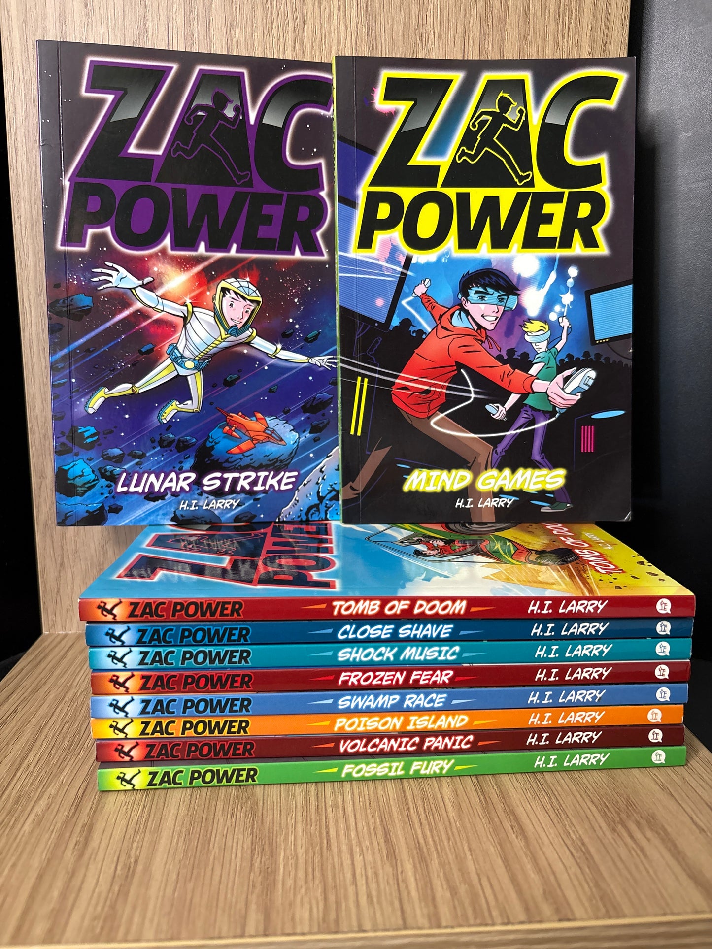 LARRY, H. I - 'Zac Power' Series Assorted Titles Bundle of 10 (Min. good condition)
