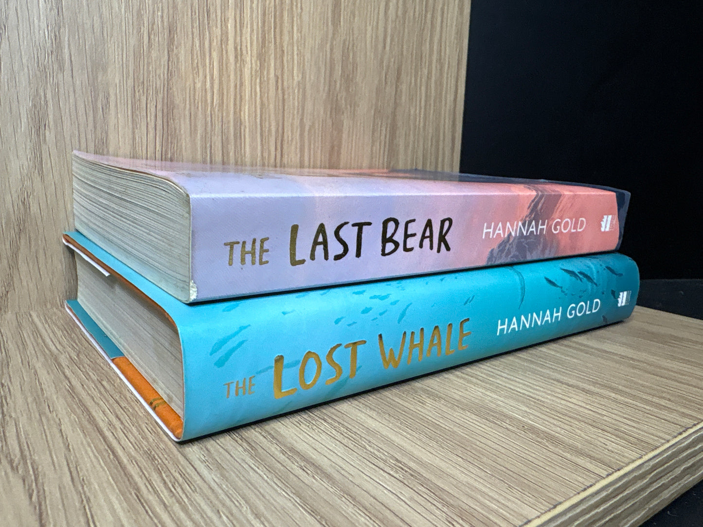 GOLD, Hannah Standalone Titles Bundle of 2 'The Last Bear' + 'The Lost Whale' (Min. good condition)