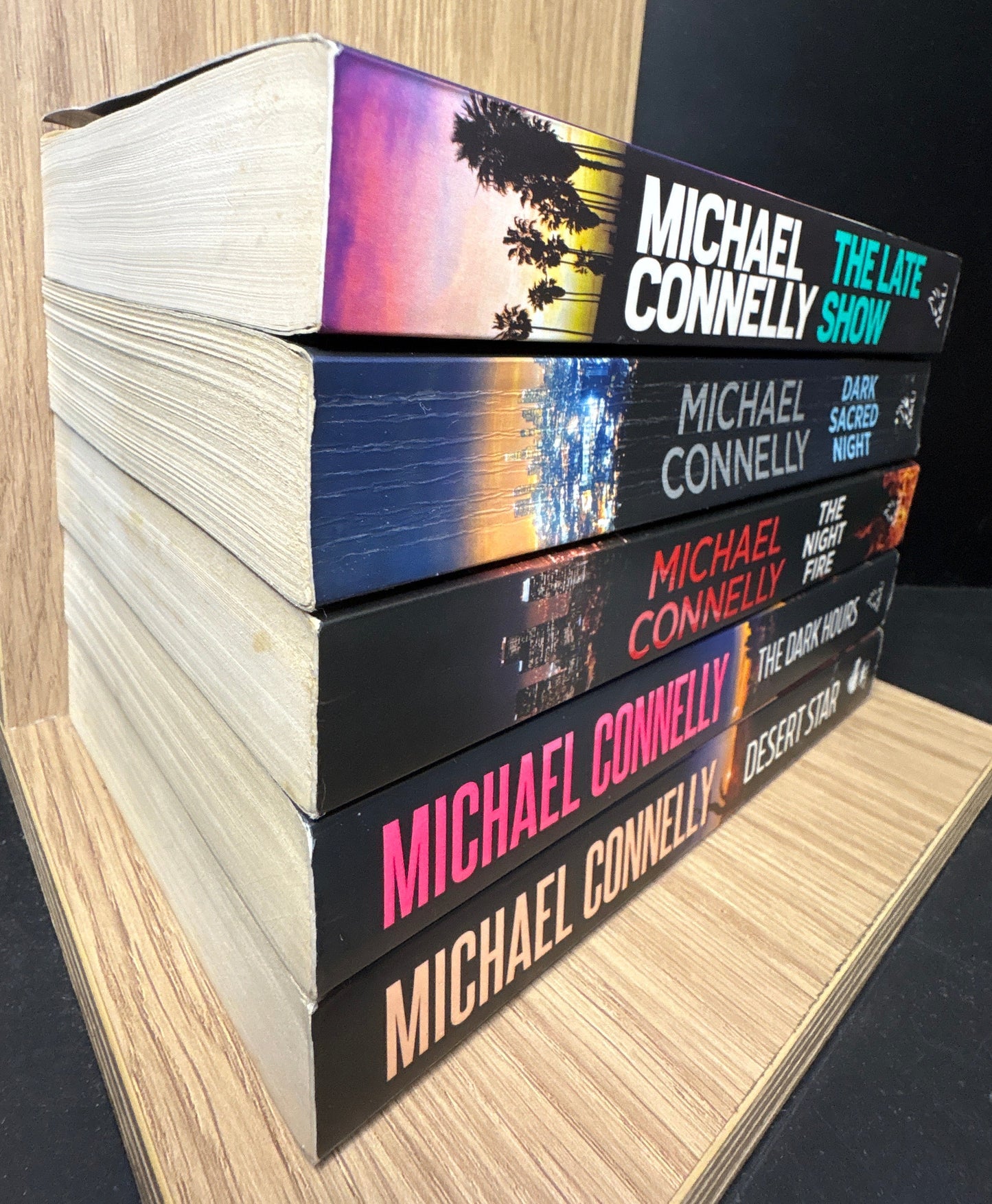 CONNELLY, Michael 'Ballard and Bosch' Series, Titles #1 - 5 Bundle of 5 (Min. fair condition)