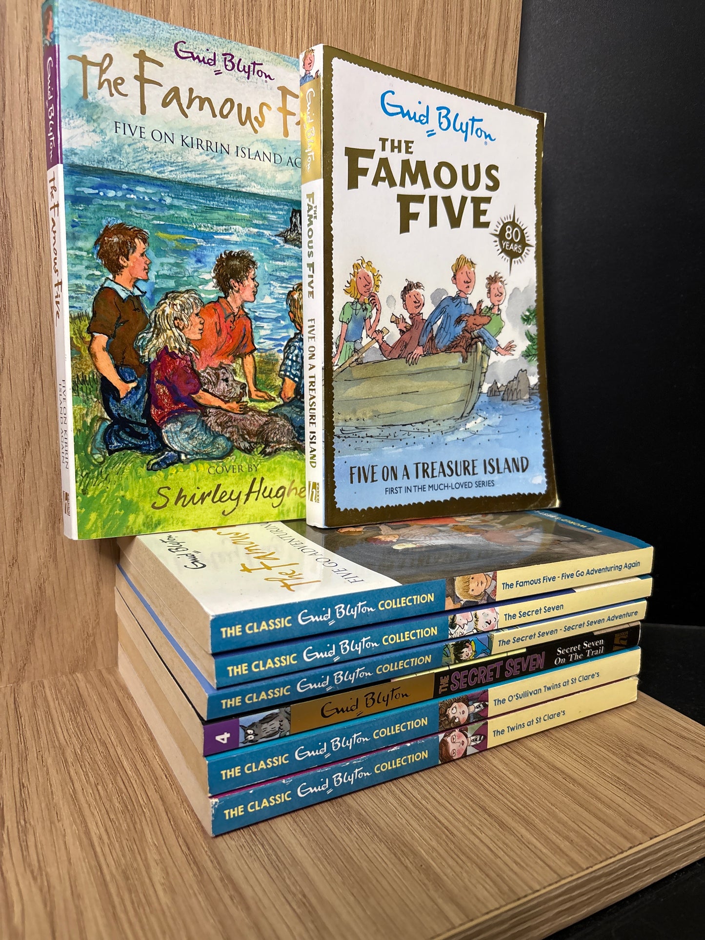 BLYTON, Enid Assorted Classic Titles Bundle of 8 (Min. Fair condition)