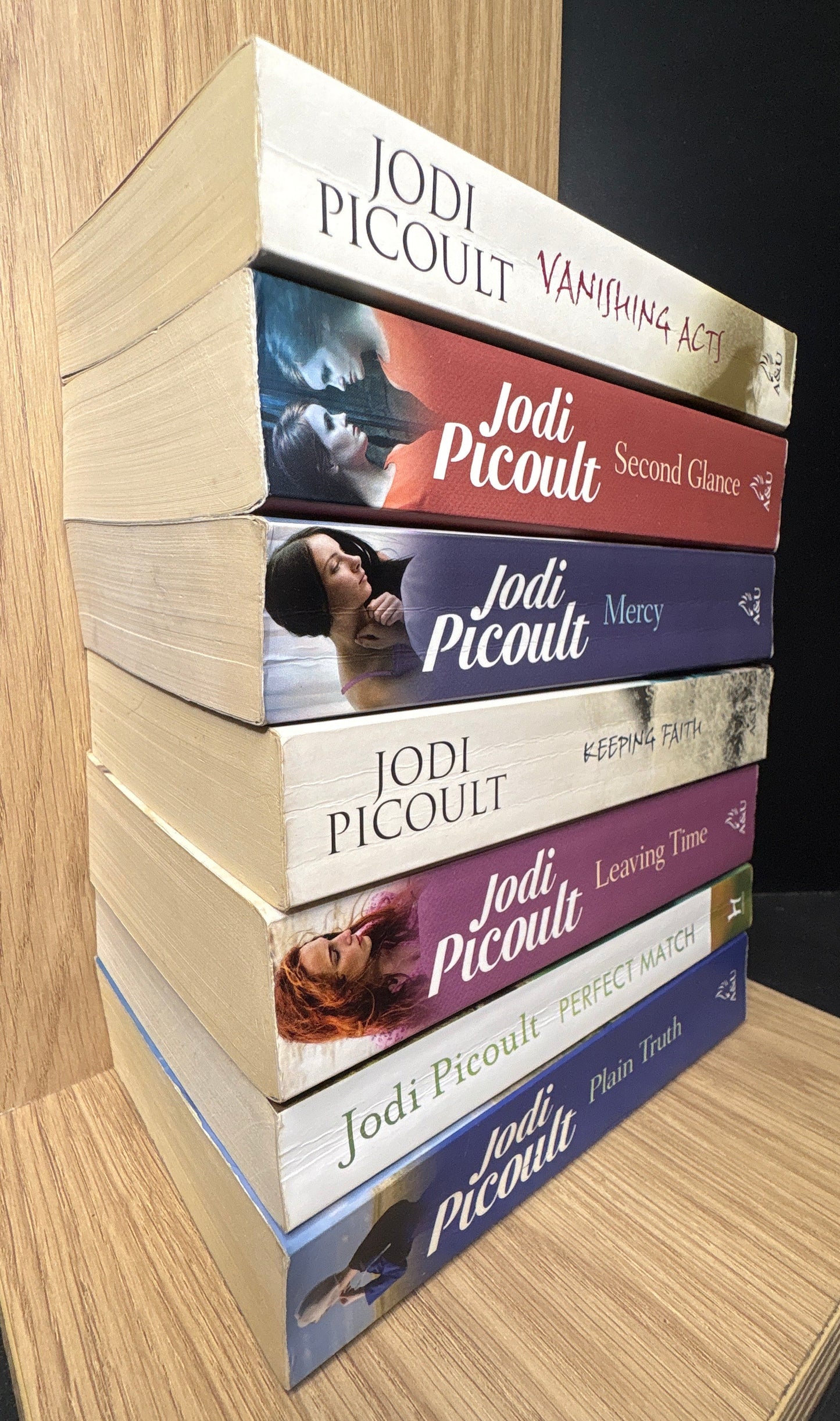 PICOULT, Jodi Standalone Titles Bundle of 7 (Min. good condition)