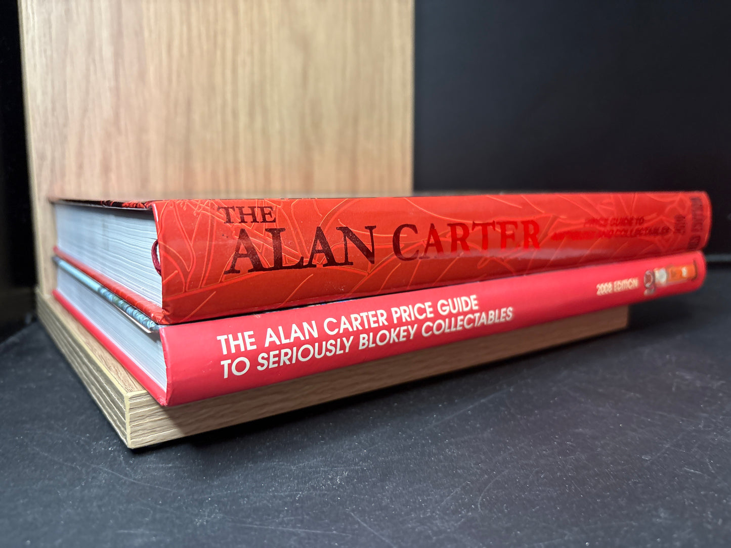 ALAN CARTER Collectables Boxed Bundle of 2, including signed limited edition (Min. As new condition)