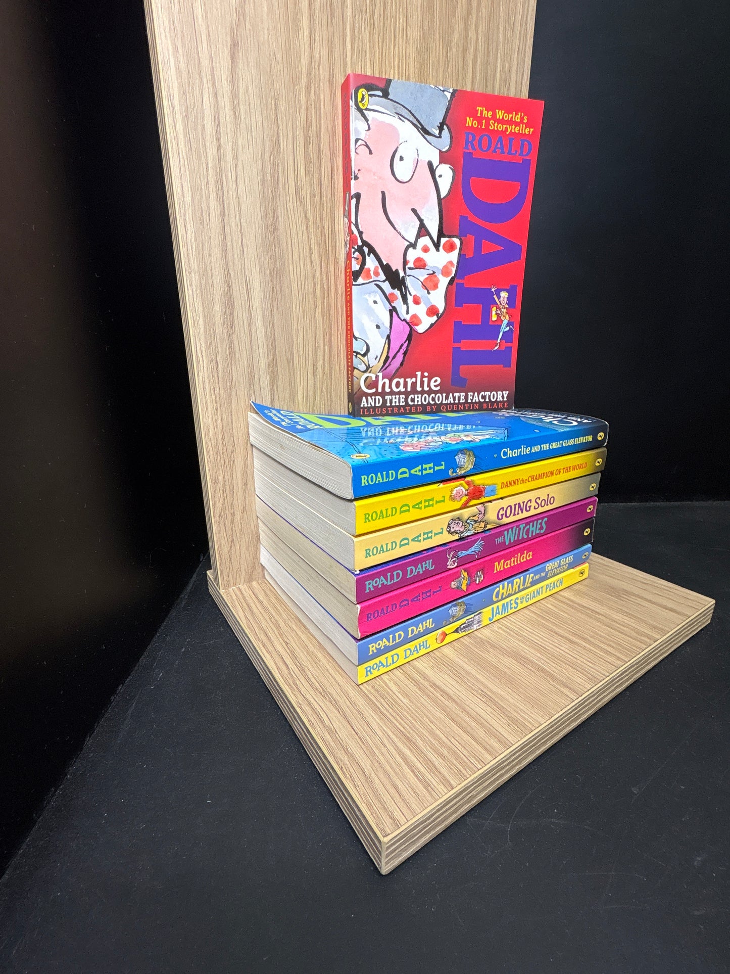 DAHL, Roald - Bundle of 7 - Assorted Titles (Min. good condition)