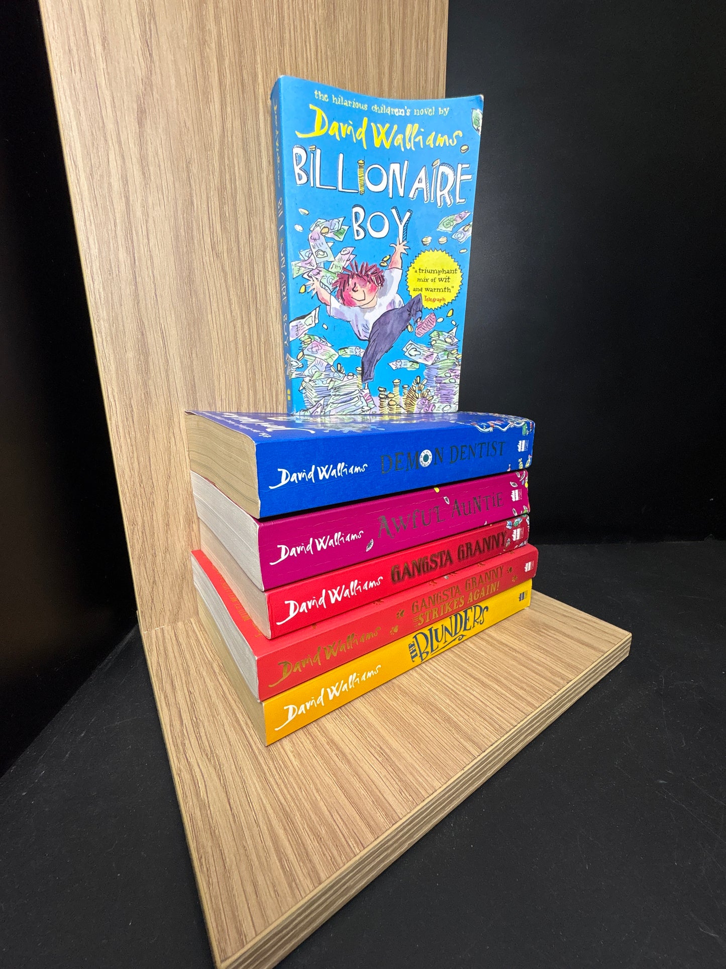 WALLIAMS, David - Bundle of 6 - Assorted Titles (Min. fair condition)