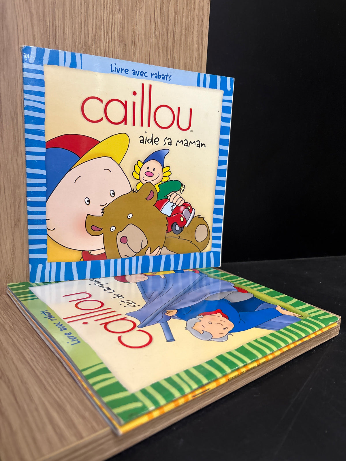 FRENCH TEXT: 'Caillou' Series Lift The Flap Books Bundle of 3 (Min good condition)