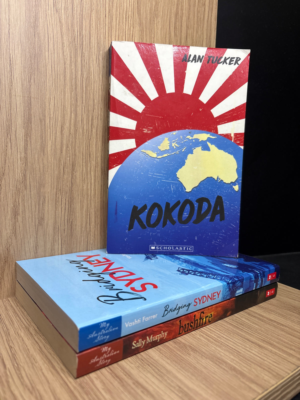 AUSTRALIAN HISTORY Scholastic Readers Assorted Standalone Titles Bundle of 3 (Min. fair condition)