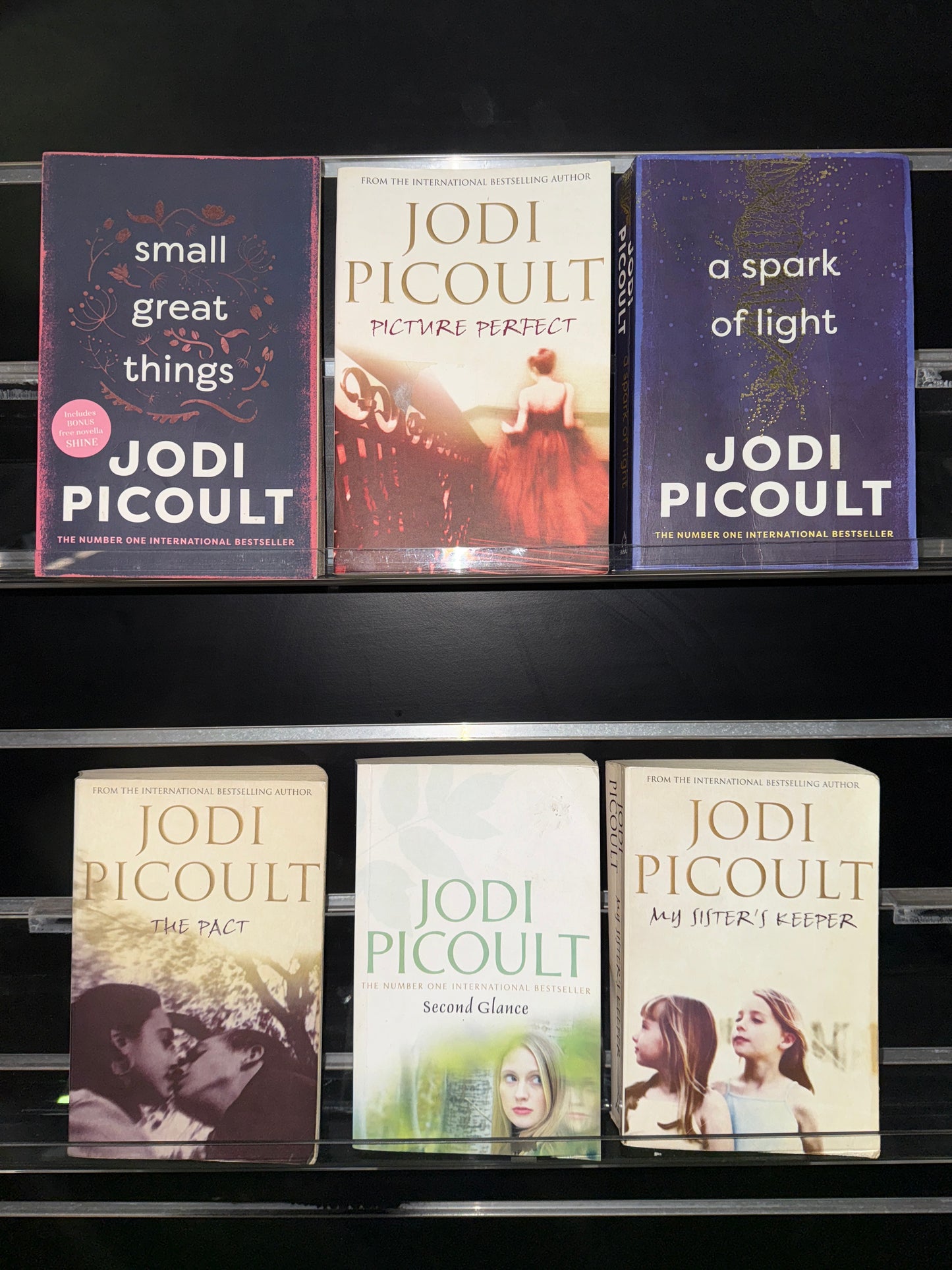 PICOULT Jodi - Bundle of 6 - Assorted Standalone Titles (min. fair condition)