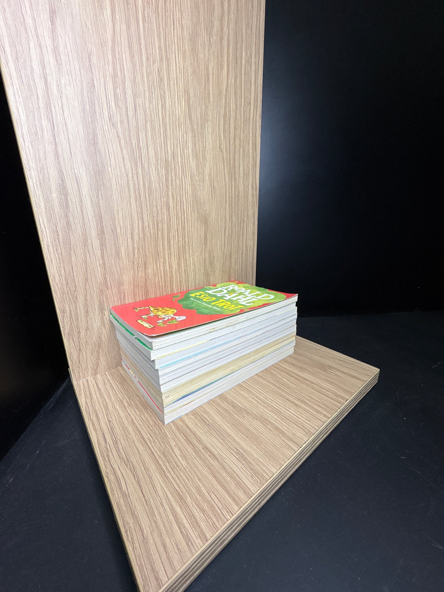 DAHL, Roald - Bundle of 9: Quiz book + 8 Standalone Titles (Min. very good condition)