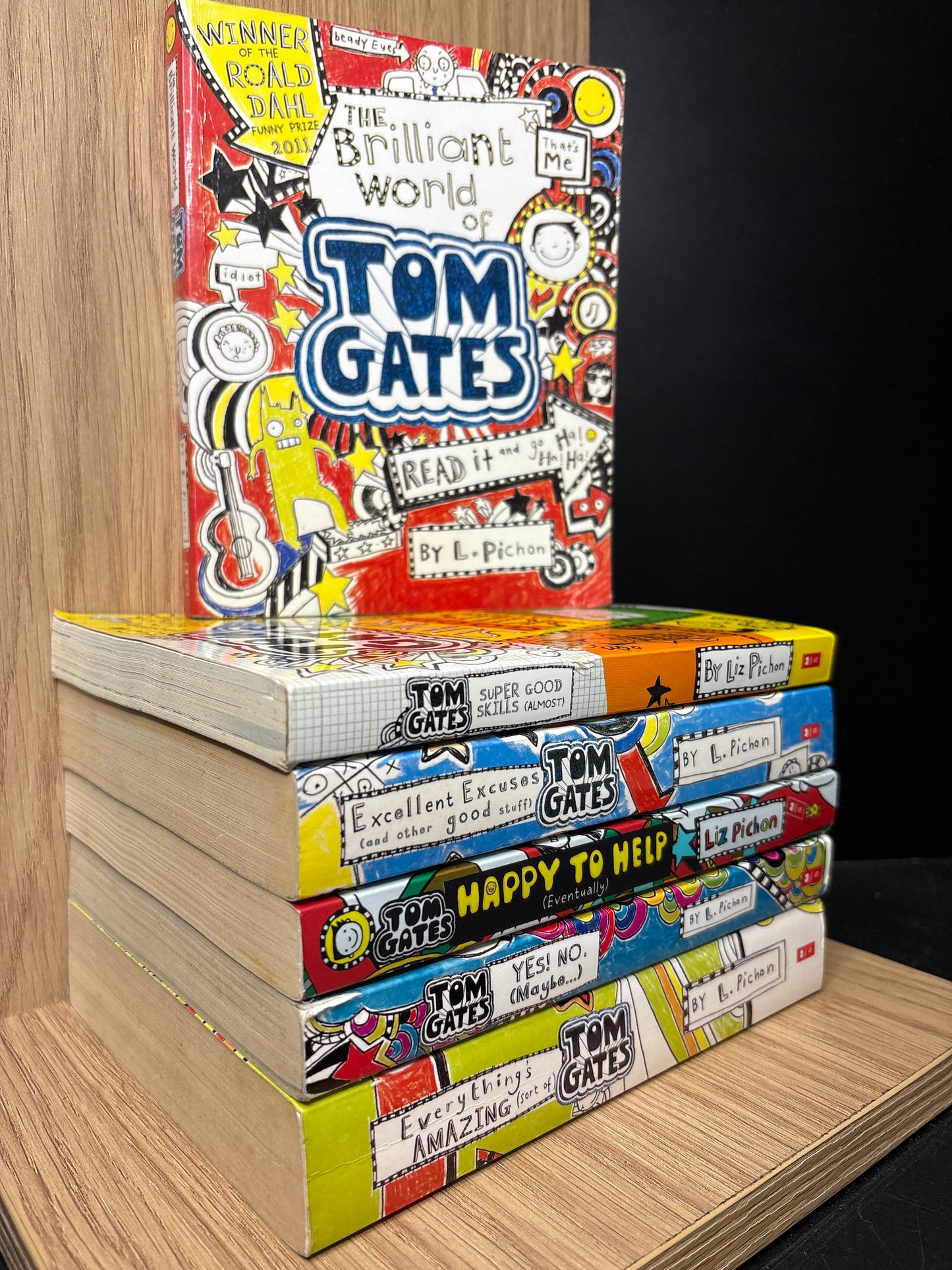 PICHON, Liz 'Tom Gates' Assorted Titles Bundle of 6 (Min. fair condition)