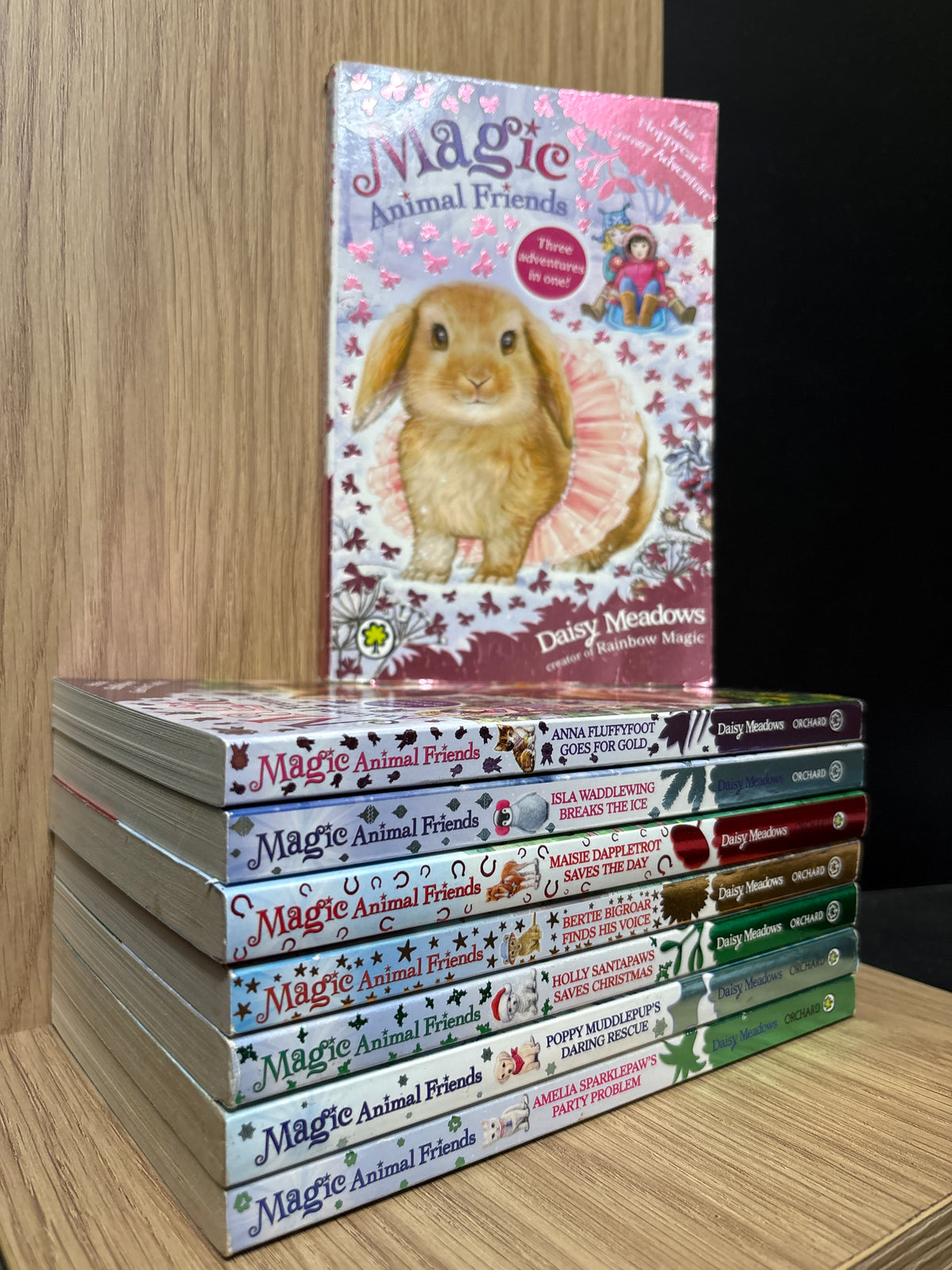 MEADOWS, Daisy 'Magic Animal Friends' Assorted Standalone Titles' Bundle of 8 (Min. fair condition)
