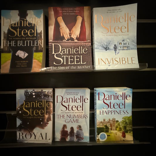 STEEL Danielle - Bundle of 12 standalone titles (min good condition)