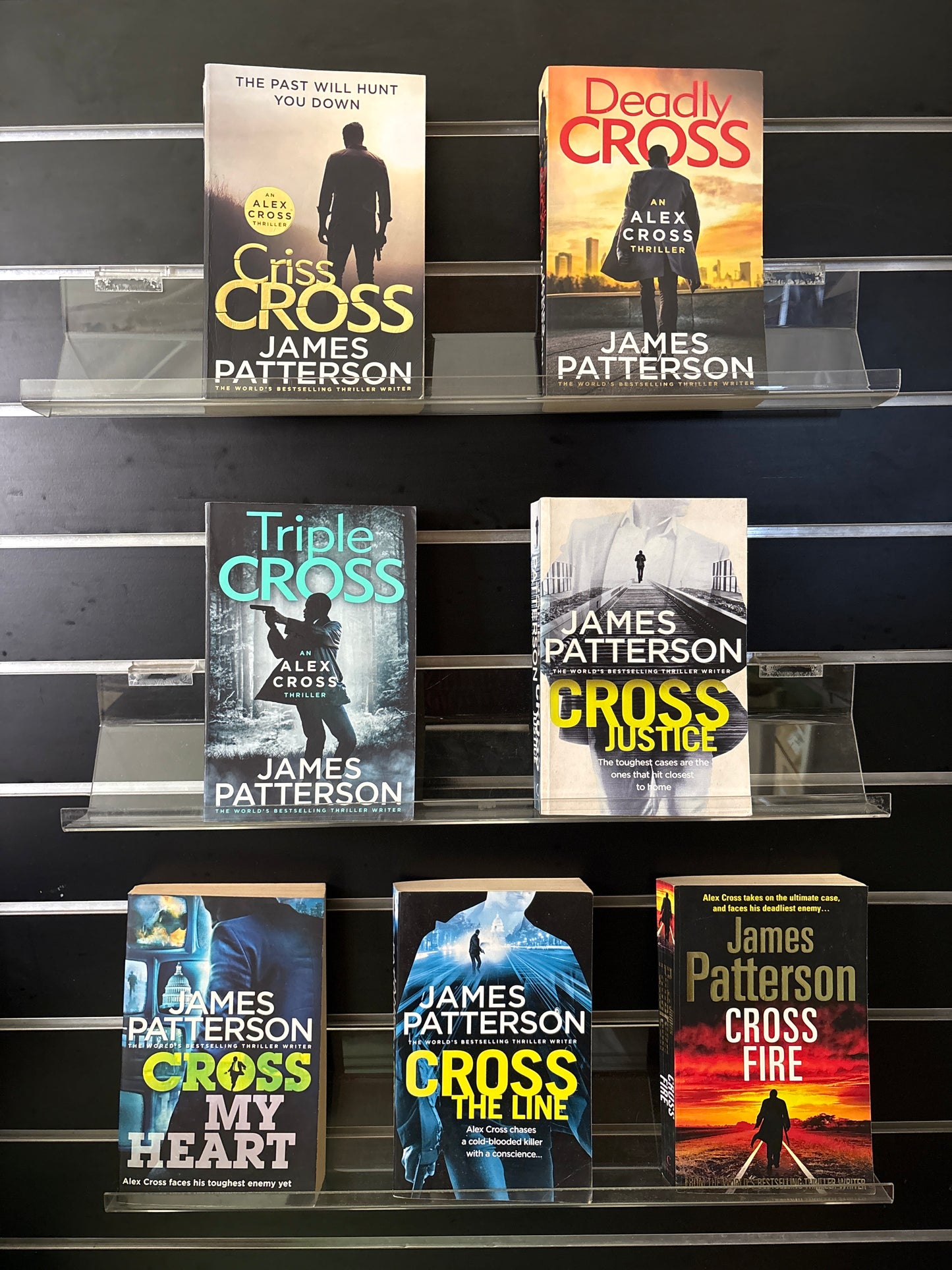 PATTERSON, James - Bundle of 7 - Assorted Alex Cross Titles (Min. fair condition)