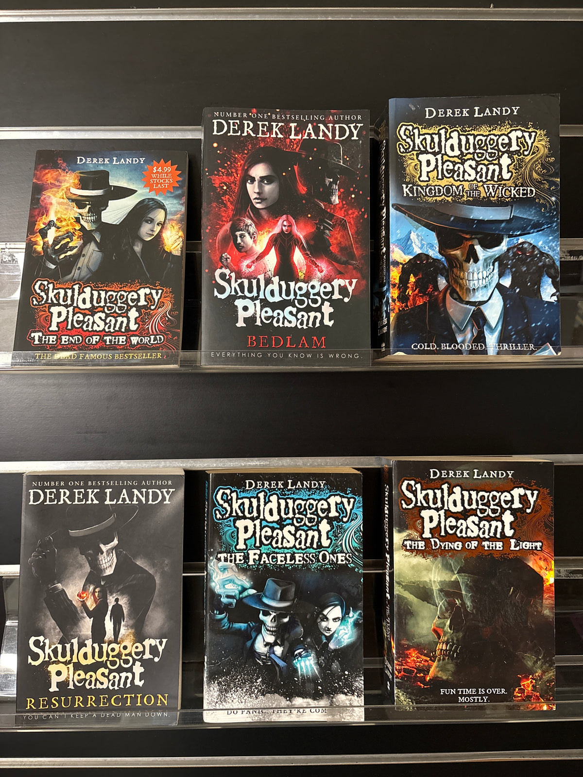 LANDY, Derek Skulduggery Pleasant Assorted Standalone Titles Bundle of 6 (Min. fair condition)