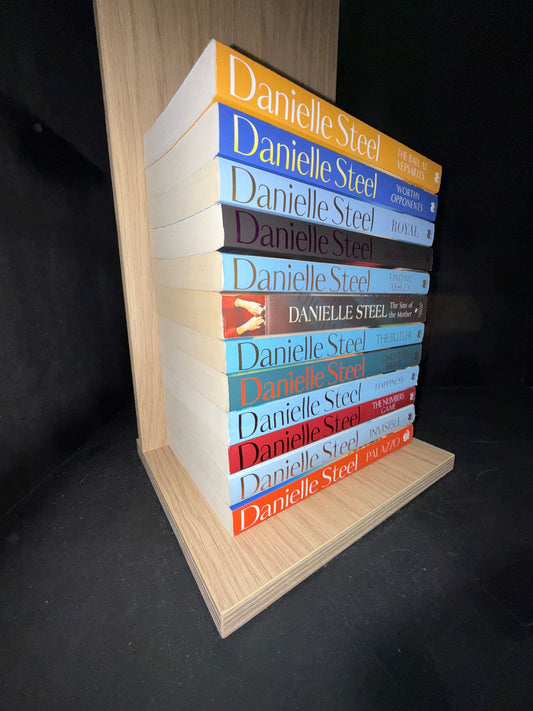 STEEL Danielle - Bundle of 12 standalone titles (min good condition)
