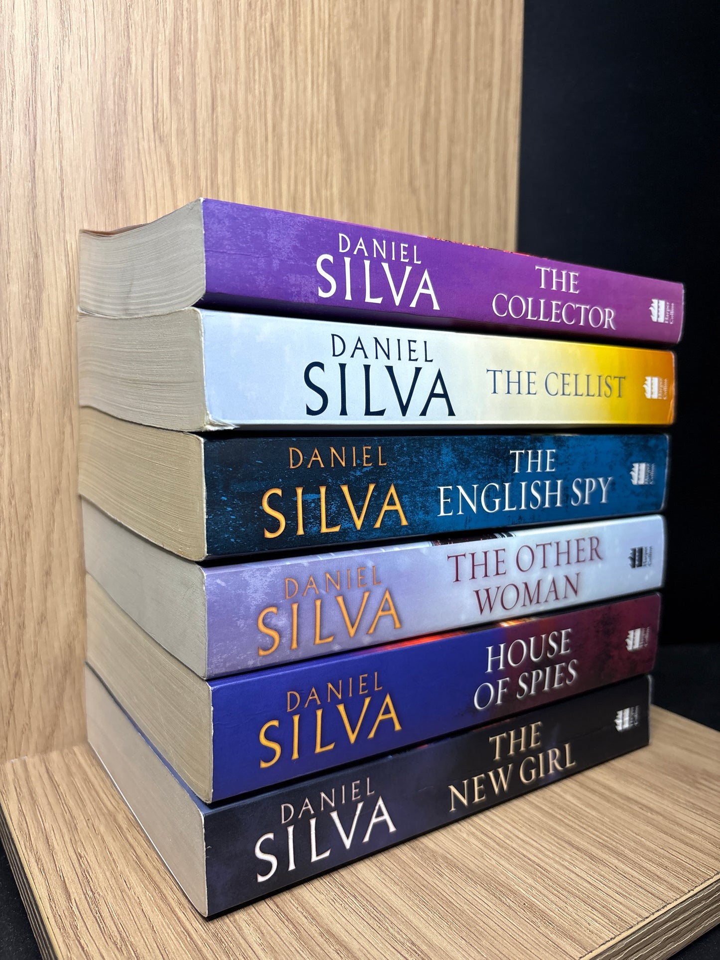 SILVA, Daniel 'Gabriel Allon' Series Assorted Titles Bundle of 6 (min. fair condition)