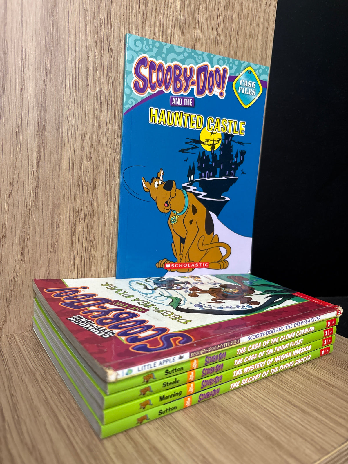 SCOOBY DOO Assorted Standalone 'You Choose' Titles Bundle of 6 (Min. fair condition)