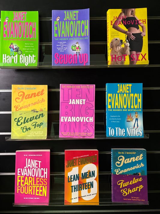 EVANOVICH, Janet - Bundle of 9 - Titles 6 - 14 of Stephanie Plum Series (Min. fair condition)