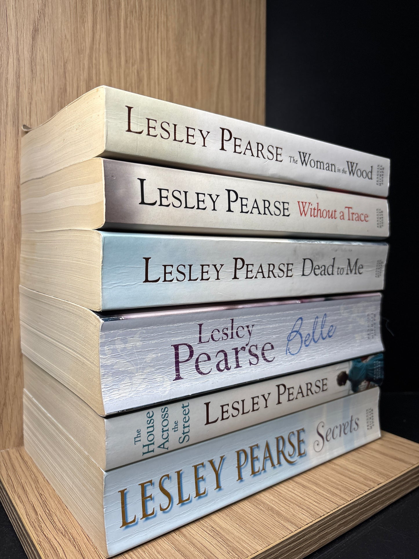 PEARSE, Lesley Assorted Standalone Titles Bundle of 6 (Min. fair condition)
