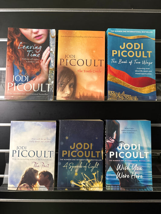 PICOULT, Jodi Assorted Standalone Titles Bundle of 6 (Min. fair condition)