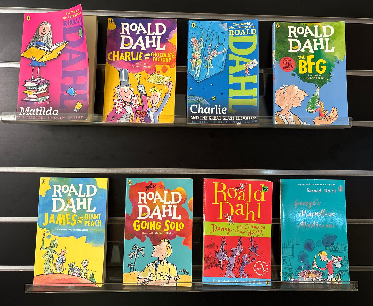 DAHL, Roald Assorted Standalone Titles Bundle of 8 (Min. good condition)