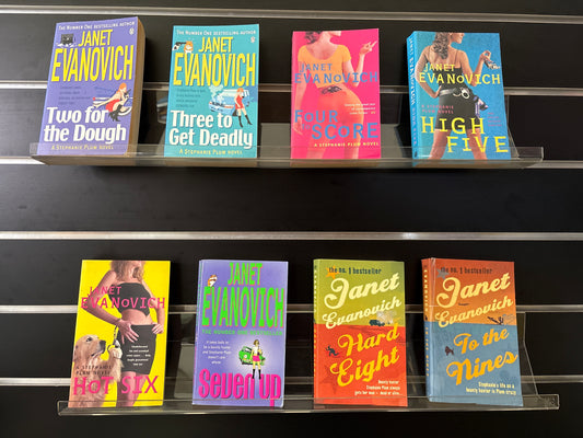 EVANOVICH, Janet: 'Stephanie Plum' Series - Bundle of 8 Books -Books #2 - 9 (Min. fair condition)