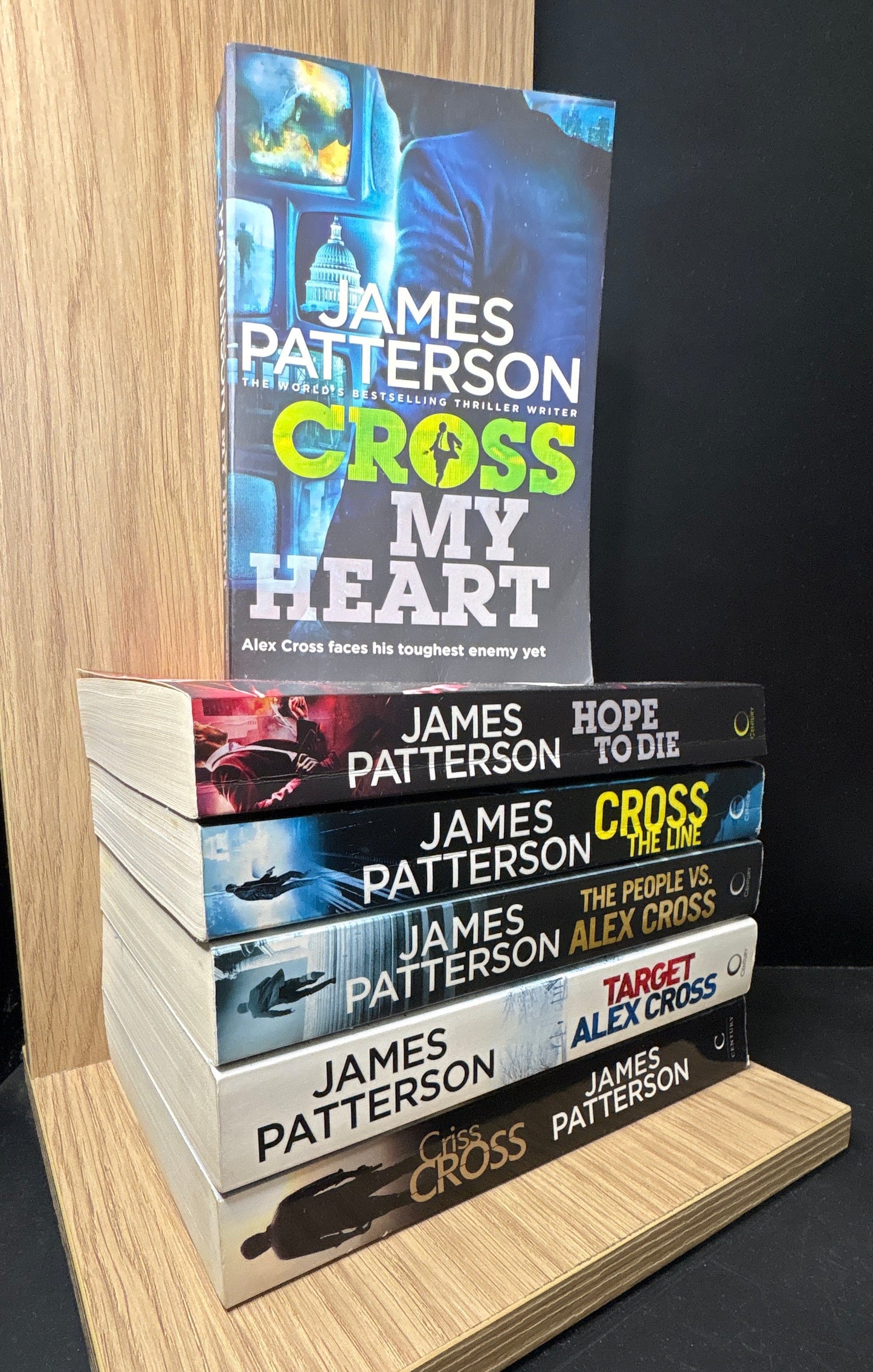 PATTERSON, James 'Alex Cross' Series Bundle of 6 Assorted Titles (Min. fair condition)