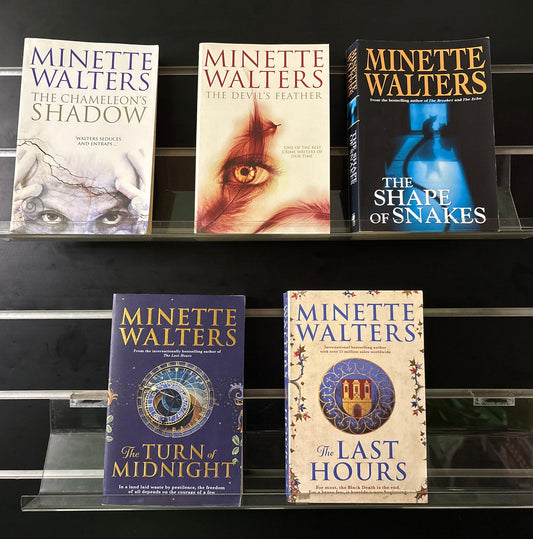 WALTERS, Minette Assorted Titles Bundle of 5 (Min. fair condition)