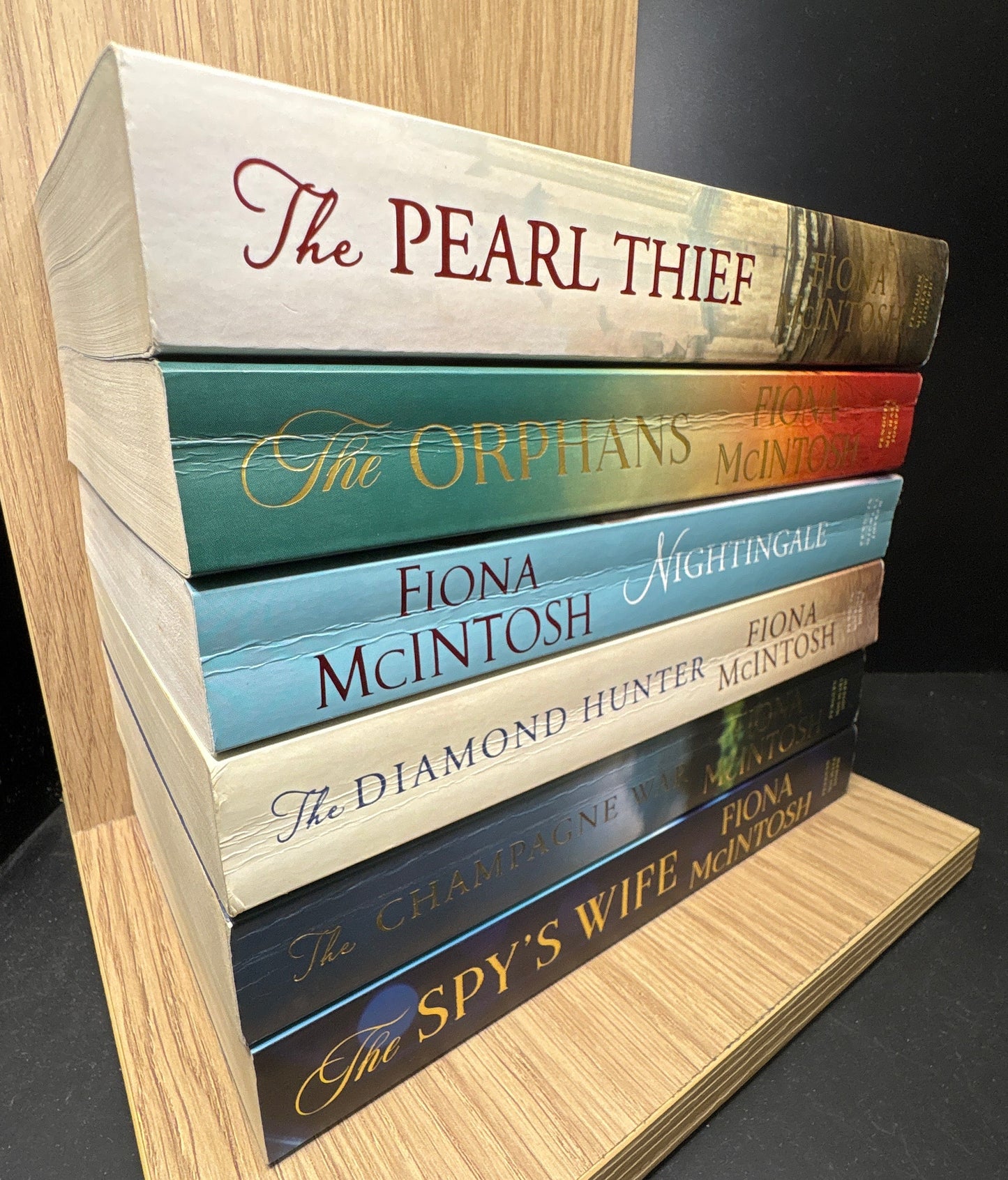 McINTOSH, Fiona Standalone Titles Bundle of 6 (Min. good condition)